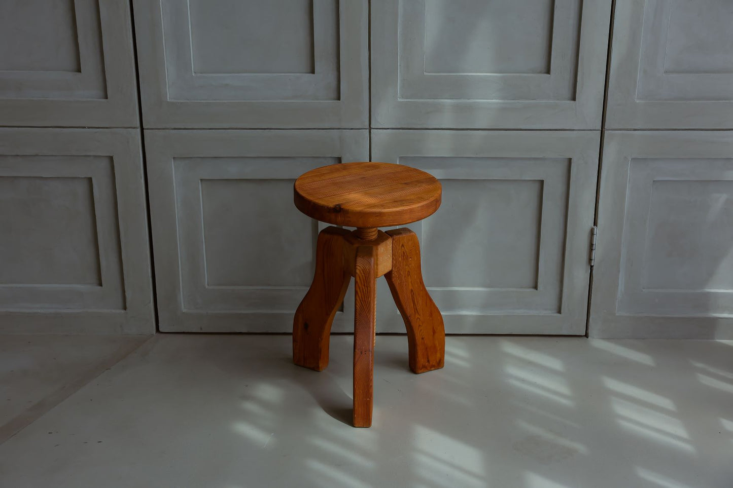 Nordic Adjustable Pine Stool