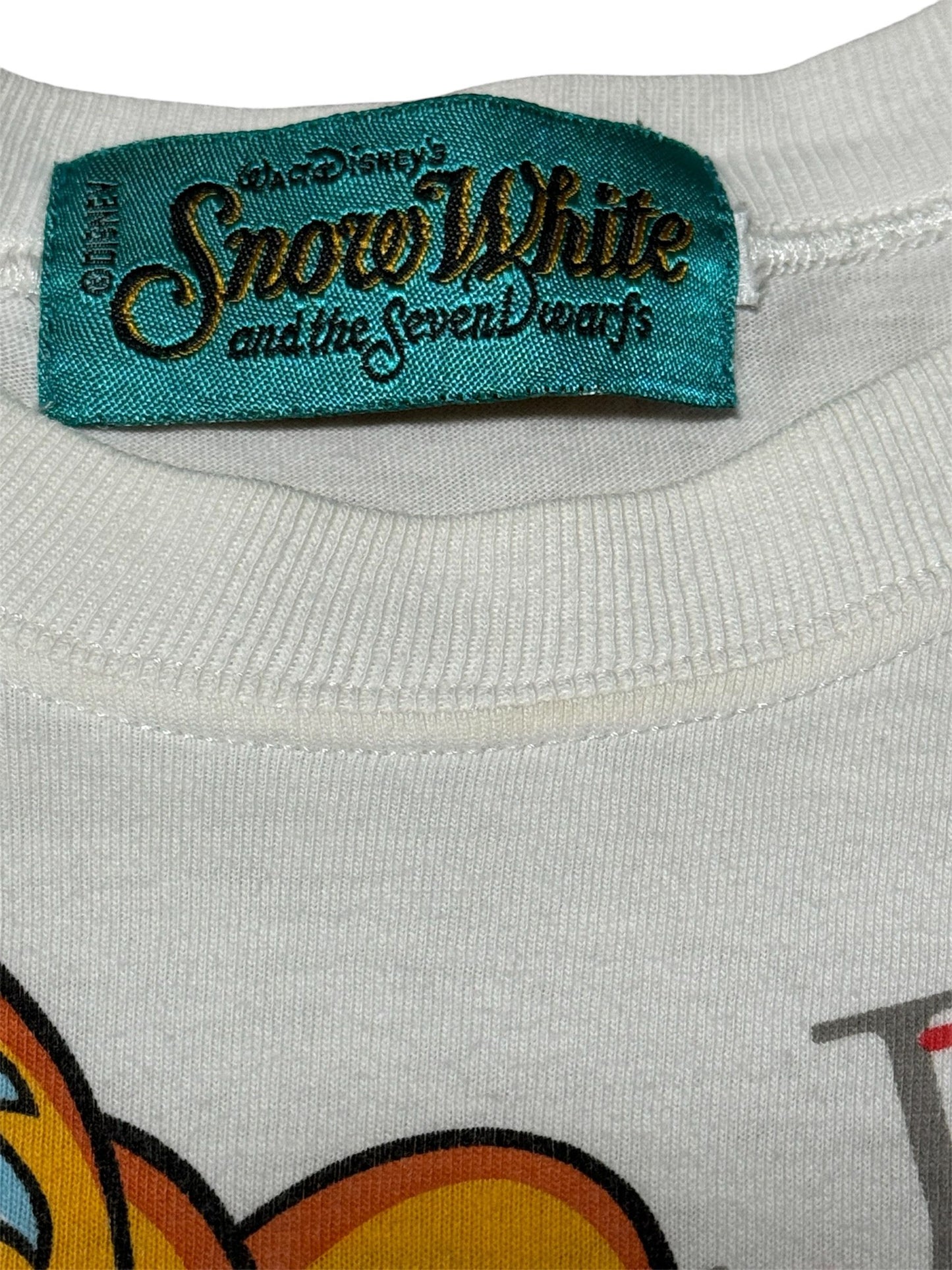 SNOW WHITE (白雪姫)