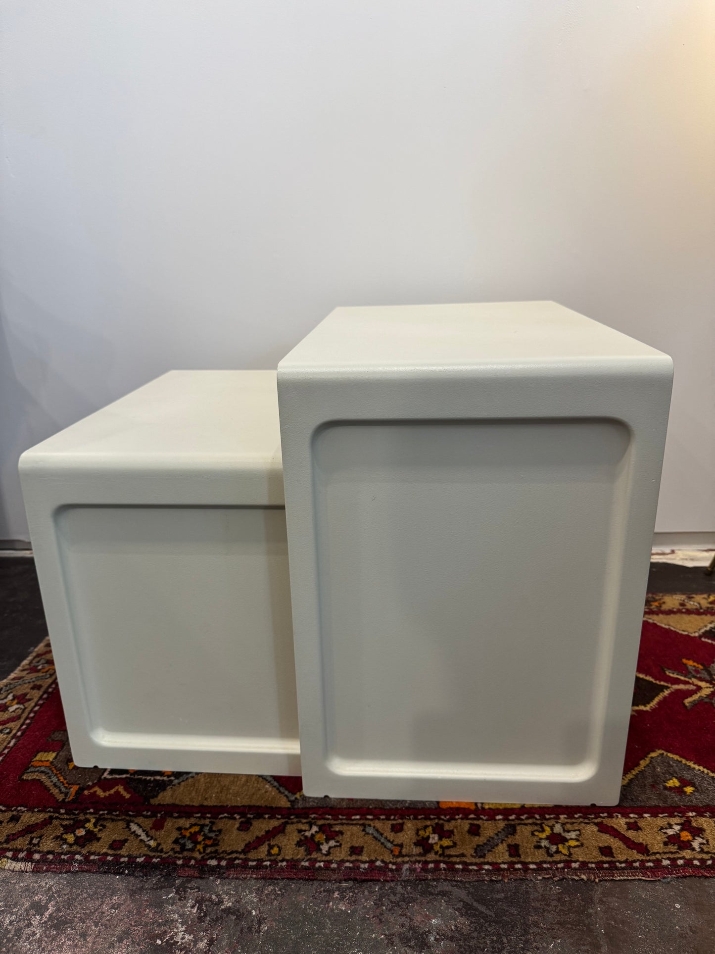 Side table 621 by Dieter Rams
